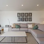 Casa Evangeline, Luxury With Ocean View * Lourinhã