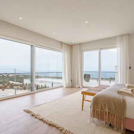 Casa Evangeline, Luxury With Ocean View Villa Lourinhã